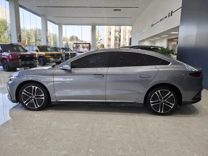 BYD Han EV 2023 Model Champion Edition 605KM Noble Model – фото 4