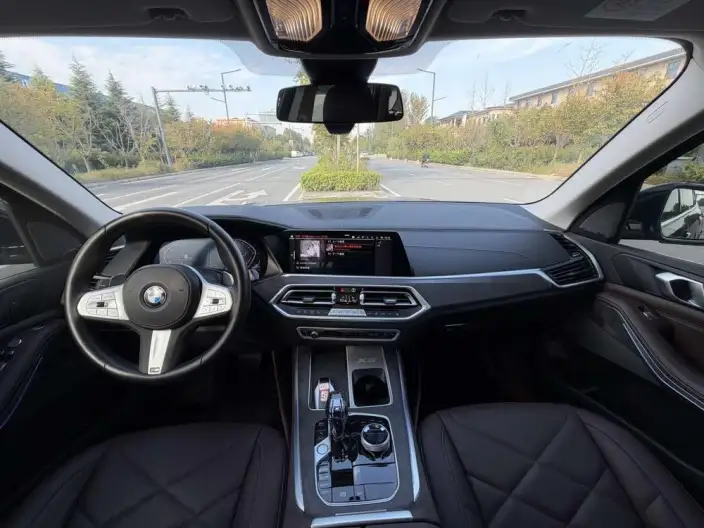 BMW X5 2022 Model xDrive 30Li M Sports Set – фото 7