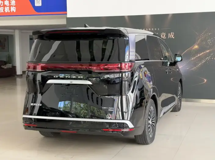 DENZA D9 DM 2025 Model Smart Driving Edition 1020 4WD Flagship Model – фото 5