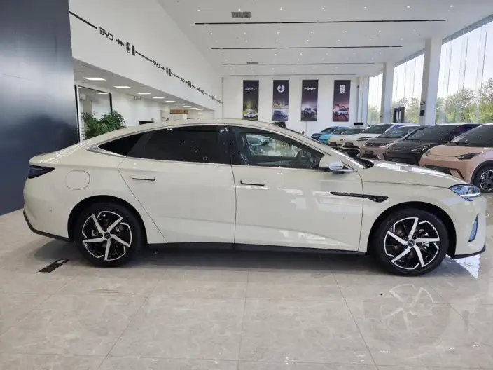 BYD Seal 07DM 2026 Model DM-i 230KM Flagship Model – фото 8