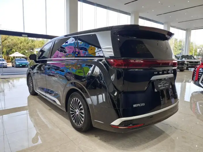 DENZA D9 DM 2025 Model Smart Driving Edition 1020 4WD Flagship Model – фото 5