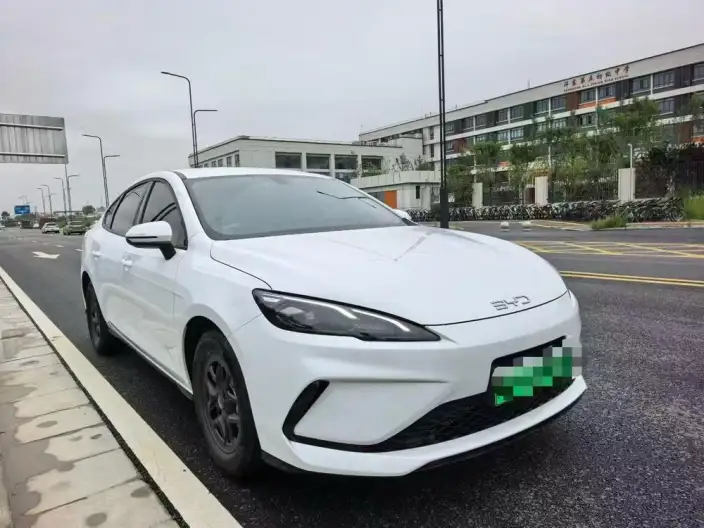BYD Seal 05DM 2025 Model Smart Driving Edition DM-i 55KM Luxury Model