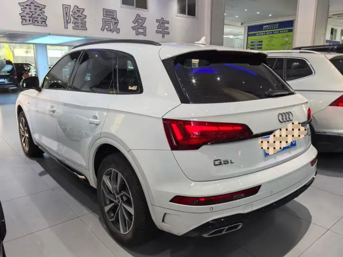 Audi Q5L 2024 Model 40TFSI Luxury Dynamic Model