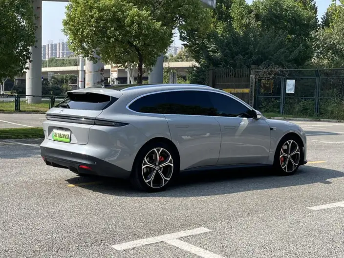 NIO ET5 2024 Model 75kWh – фото 7