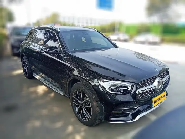 Mercedes-Benz GLC 2022 Model Facelift GLC 260 L 4MATIC Luxury Model – фото 3