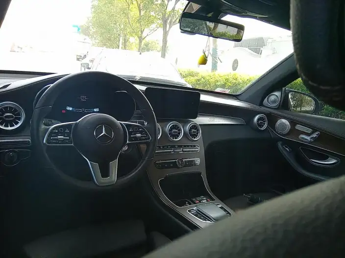 Mercedes-Benz GLC 2022 Model Facelift GLC 260 L 4MATIC Luxury Model – фото 5