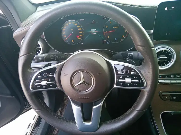 Mercedes-Benz GLC 2022 Model Facelift GLC 260 L 4MATIC Luxury Model – фото 7