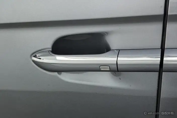 Roewe iMAX8 2022 Model 400TGI Zunrong Edition – фото 8