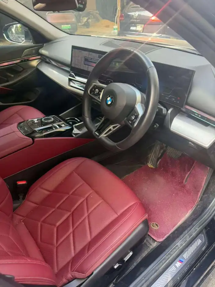 BMW 5 Series 2025 Model 530Li Leading Model M Sports Set – фото 5