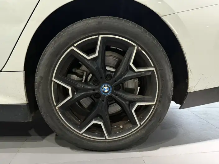 BMW i3 2023 Model eDrive40L Night Set – фото 7