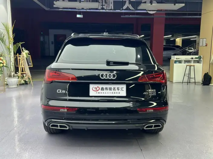 Audi Q5L 2023 Model 40T Luxury Dynamic Model – фото 5