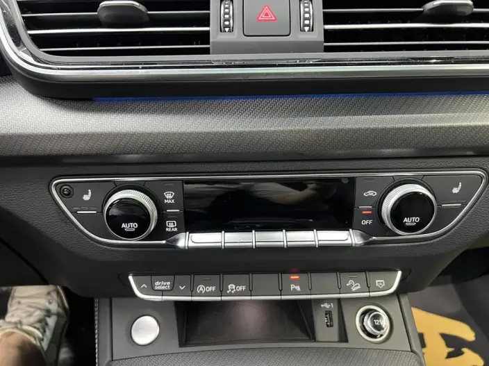 Audi Q5L 2023 Model 40T Luxury Dynamic Model – фото 8
