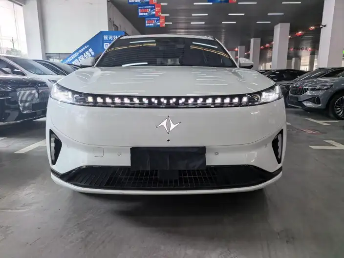 eπ 008 2024 Model 636Max EV Edition 6 seat