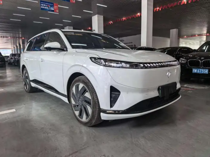eπ 008 2024 Model 636Max EV Edition 6 seat