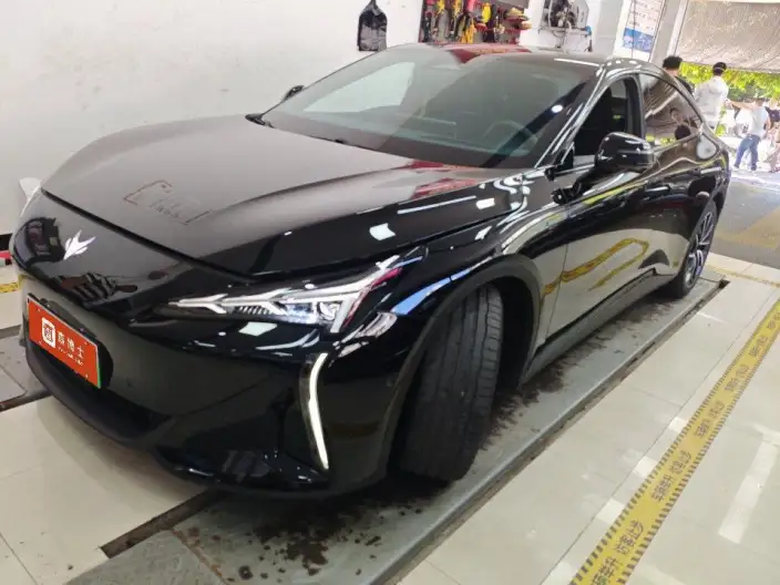 Arcfox α-S 5 2024 Model 560MAX 185kW