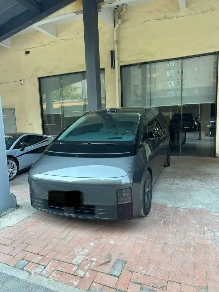 Li Auto MEGA 2024 Model Ultra Edition