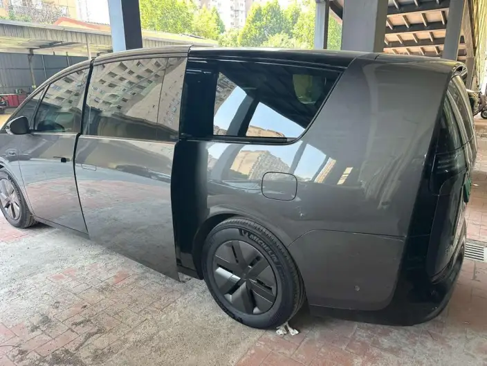 Li Auto MEGA 2024 Model Ultra Edition