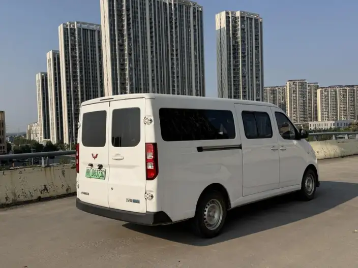 Wuling Yangguang 2024 Model 300km Comfort Model Passenger car Edition 75kW – фото 6