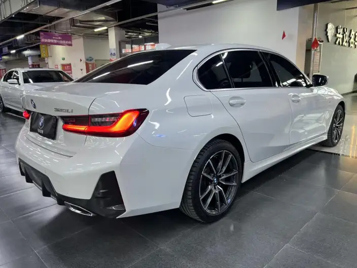 BMW 3 Series 2023 Model 320Li M Sports Set – фото 6