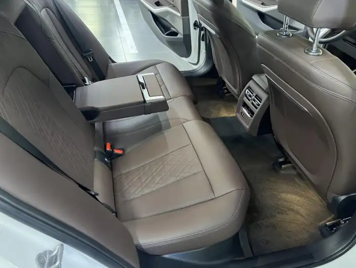 BMW 3 Series 2023 Model 320Li M Sports Set – фото 7