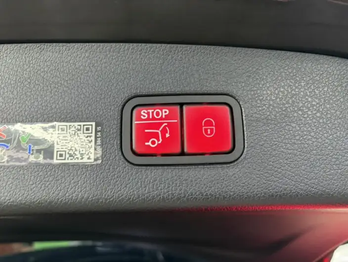 Mercedes-Benz GLC 2024 Model GLC 300 L 4MATIC Dynamic Model 5 seat – фото 8