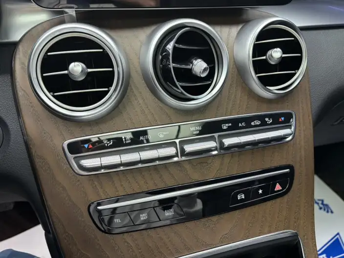 Mercedes-Benz GLC 2022 Model Facelift GLC 300 L 4MATIC Dynamic Model Collector Edition – фото 7
