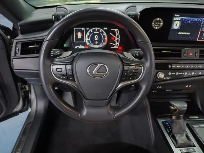 Lexus ES 2021 Model 200 Superior Edition – фото 10