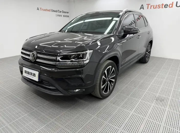 Volkswagen Tharu 2022 Model 280TSI 2WD Deluxe Edition – фото 1