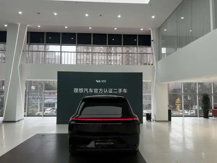 Li Auto L8 2023 Model Pro Edition