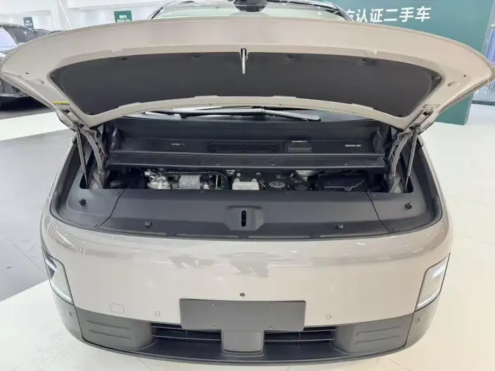 Li Auto MEGA 2024 Model Ultra Edition