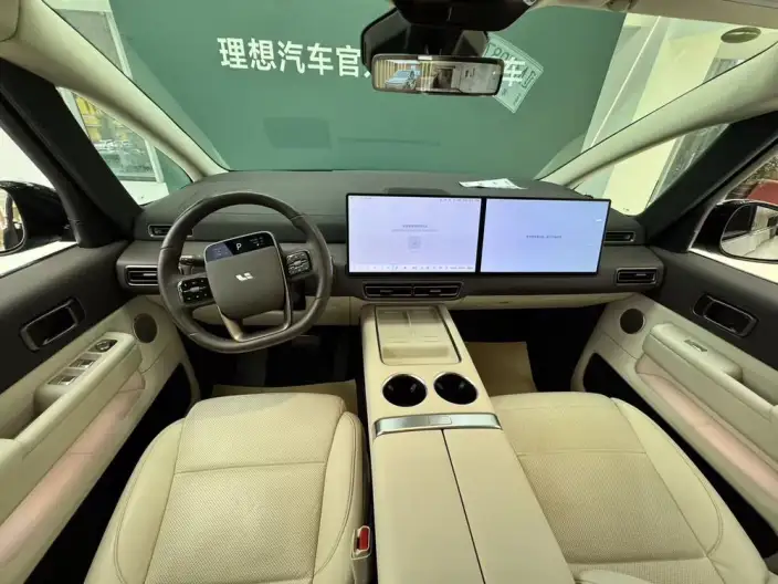 Li Auto MEGA 2024 Model Ultra Edition – фото 5