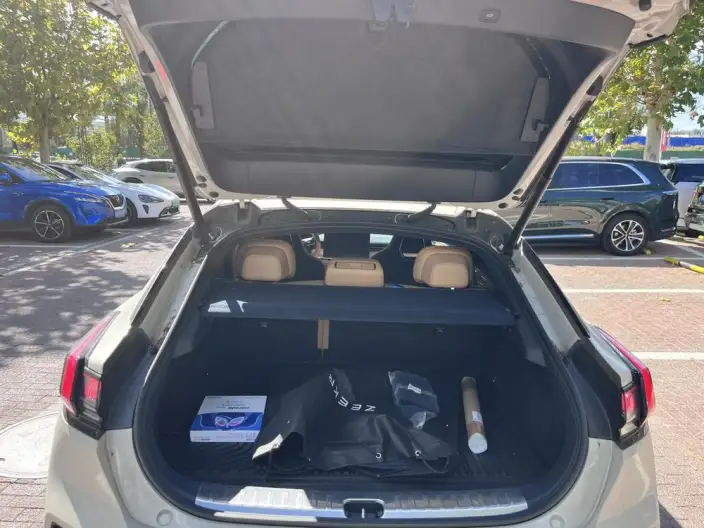ZEEKR 001 2026 Model Ultra Edition 103kWh 4WD – фото 9