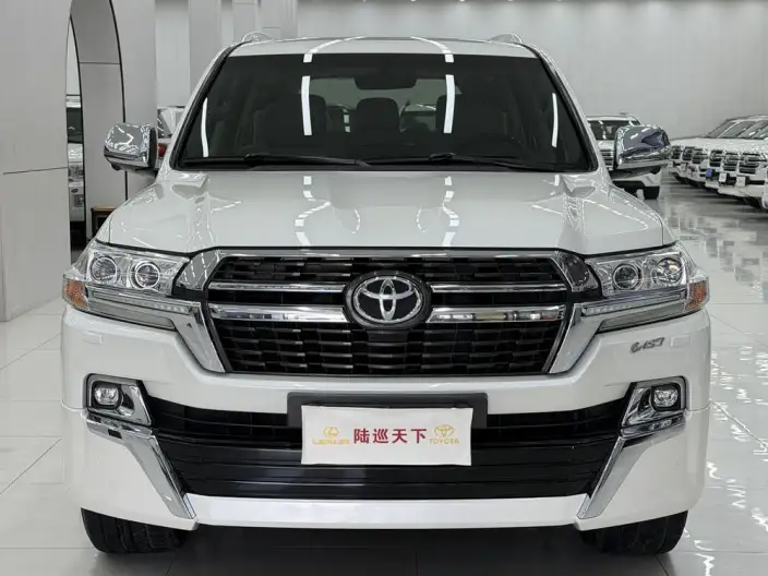 Land Cruiser (import 2021 Model 5.7L Automatic 4WD 8 seat Parallel Imported – фото 2