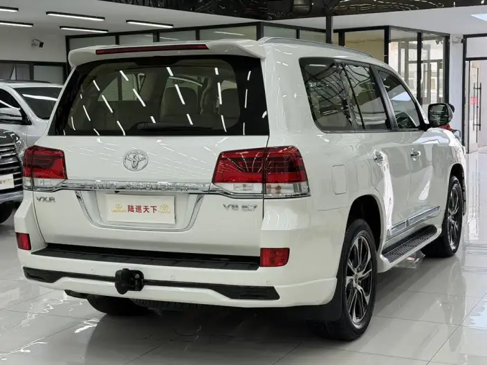 Land Cruiser (import 2021 Model 5.7L Automatic 4WD 8 seat Parallel Imported – фото 6