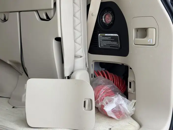 Land Cruiser (import 2021 Model 5.7L Automatic 4WD 8 seat Parallel Imported – фото 8