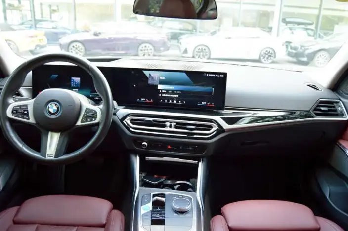 BMW i3 2023 Model Facelift eDrive40L Night Edition Sports Set – фото 9