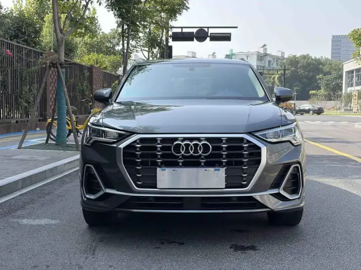 AUDI Q3 2023 Model 35 TFSI Fashion Dynamic Model 1.5T