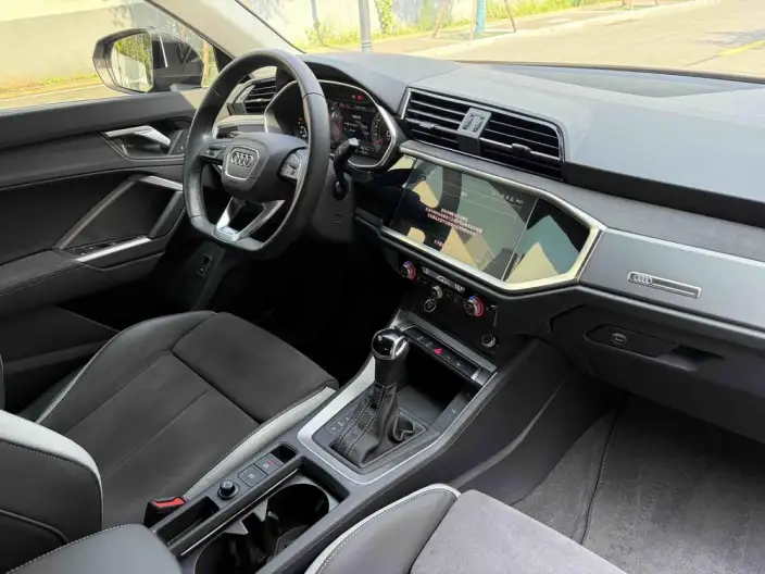 AUDI Q3 2023 Model 35 TFSI Fashion Dynamic Model 1.5T – фото 10