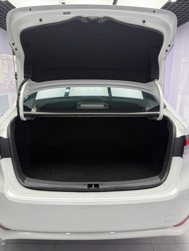 Toyota Corolla 2021 1.2T S-CVT Luxury – фото 18