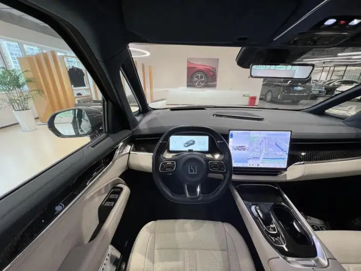 ZEEKR 009 2024 Model VI seat Executive Edition 4WD 108kWh – фото 9