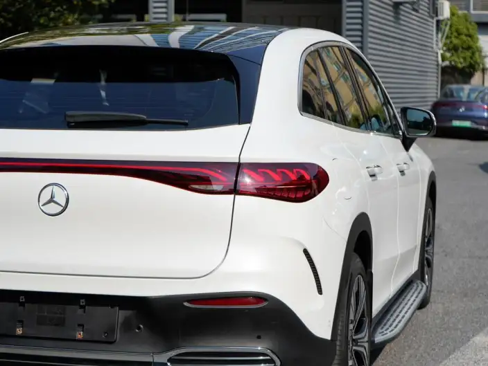 Mercedes-Benz EQE SUV 2023 Model EQE SUV 350 4MATIC Deluxe Edition – фото 7