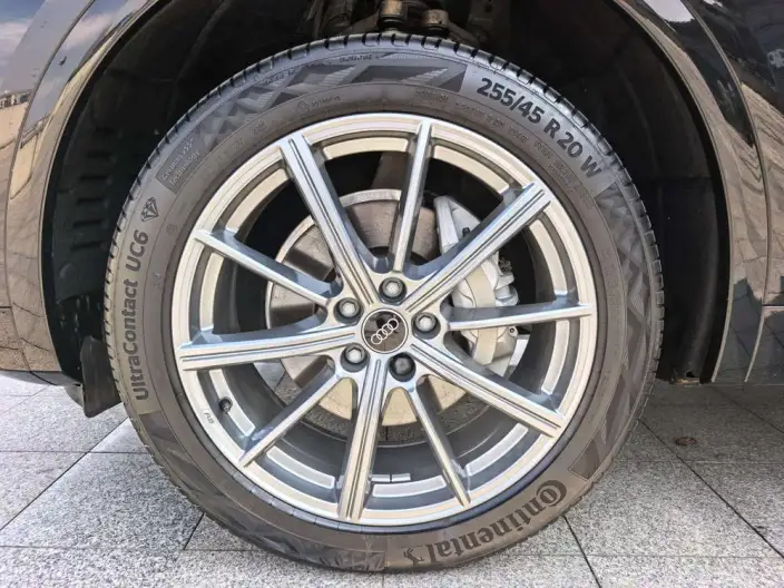 Audi Q5L Sportback 2023 Model 40 TFSI Luxury Model – фото 7
