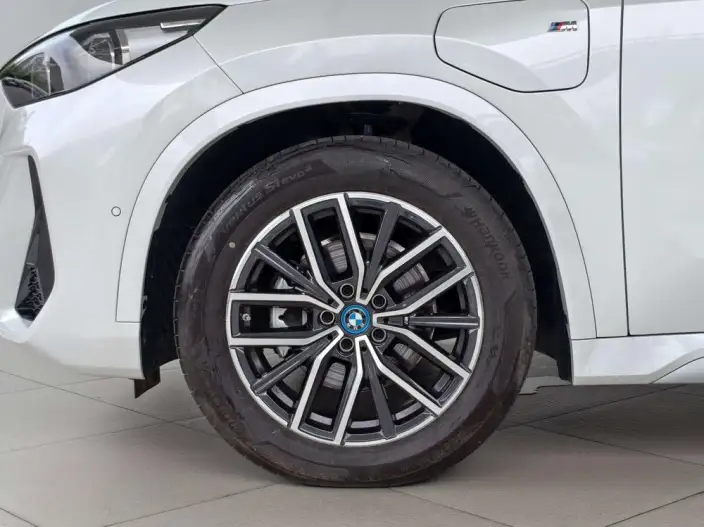 BMW iX 1 2025 Model eDrive25L M Sports Set – фото 6