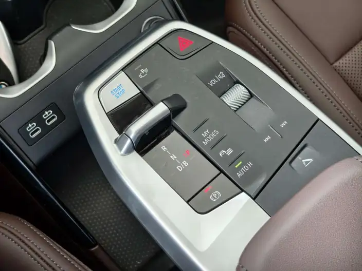 BMW iX 1 2025 Model eDrive25L M Sports Set – фото 8