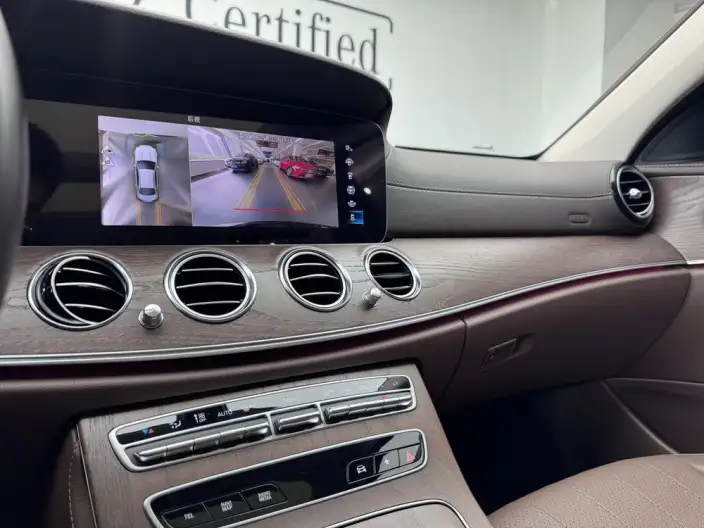 Mercedes-Benz E-Class 2022 Model Facelift II E 300 L Luxury Model sedan – фото 9