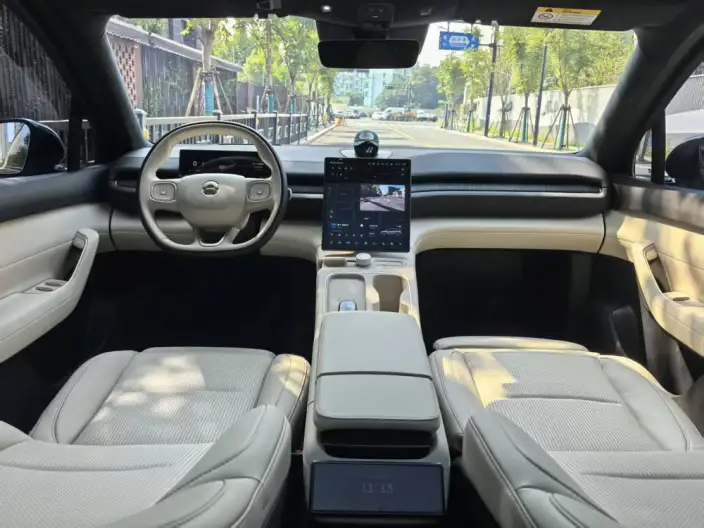 NIO ES6 2024 Model 75kWh – фото 7