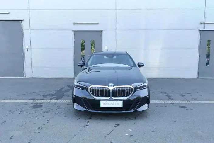 BMW i5 2025 Model eDrive40L M Sports Set – фото 2