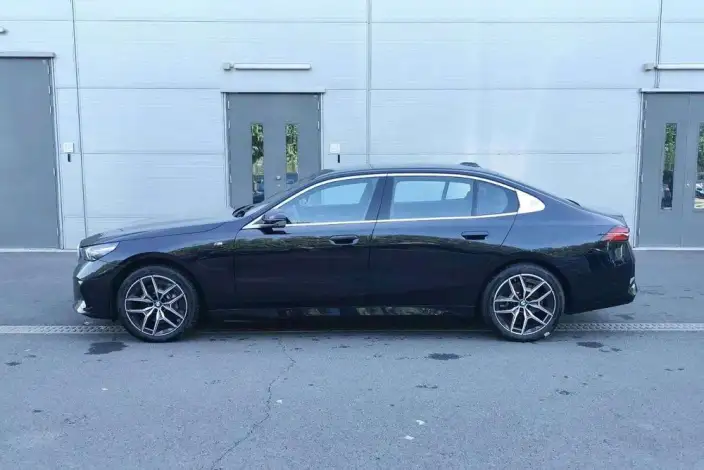 BMW i5 2025 Model eDrive40L M Sports Set – фото 3