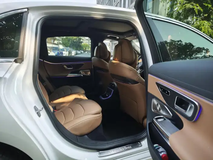 Mercedes-Benz E-Class 2024 Model E 260 L Sports sedan – фото 9