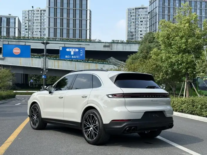 Cayenne 2024 Model Cayenne 3.0T